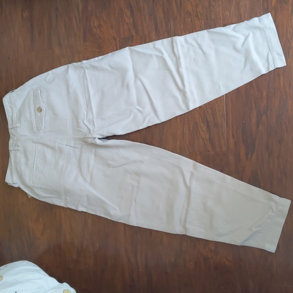 Everlane Relaxed Chino - Picture 2 of 6